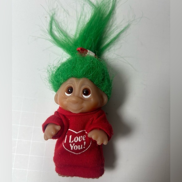 Vintage DAM “I love you” mini Troll Doll with Green Hair and Red Outfit - Picture 2 of 5